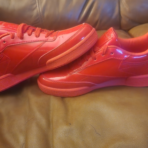 Reebok CARDI B X CLUB C J 'INSTINCT RED limited youth size 4 brand NEW - Picture 2 of 5